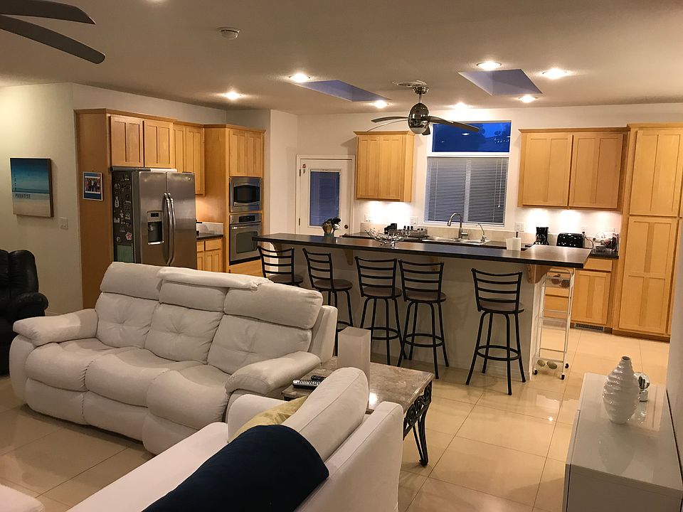 Living-Kitchen-Dining room - this photo taken prior to countertop update in the kitchen.