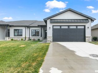 3313 Grassmere Dr, Springfield, IL 62711