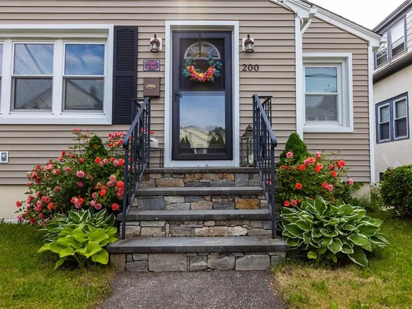 200 Unit St, Providence, RI 02909