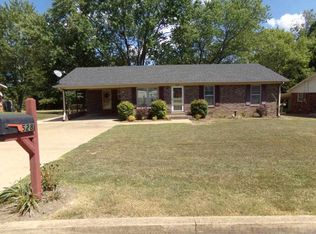 528 Galbraith Ave, Henderson, TN 38340