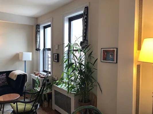 Rented by Buchbinder & Warren | media 16