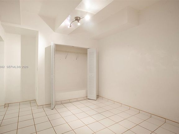 5th image of 4720 Pine Tree Dr APT 1