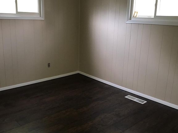 4th image of 1668 Eastwood Dr