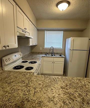 5th image of 52 Carriage Ln APT C