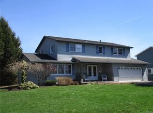 403 David Dr, North Syracuse, NY 13212