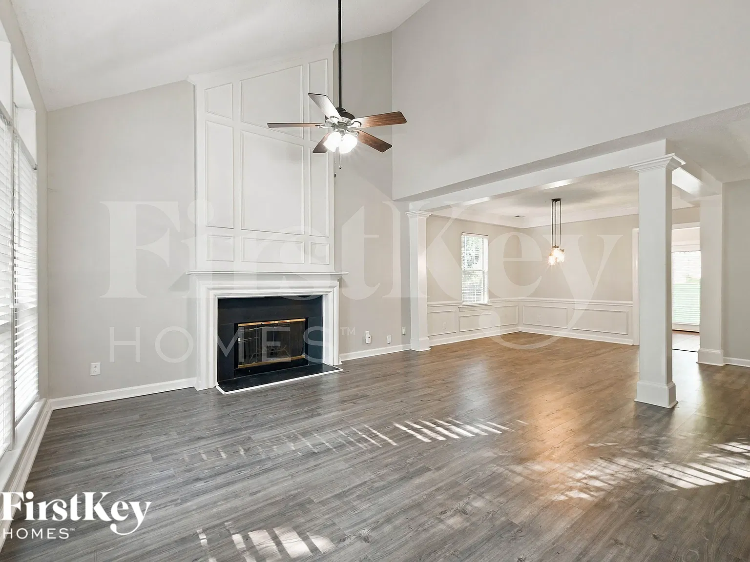 3 bed, 2.5 bath, 1806 sqft, $2,090 — Photo 2