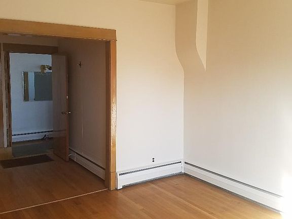3rd image of 3646 W Wrightwood Ave #2
