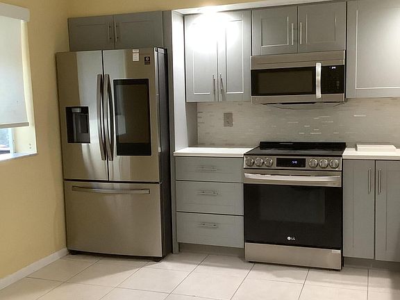 2nd image of 7755 LA MIRADA Drive #31cr