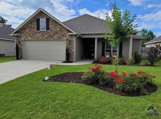 104 Loneoak Trl, Kathleen, GA 31047