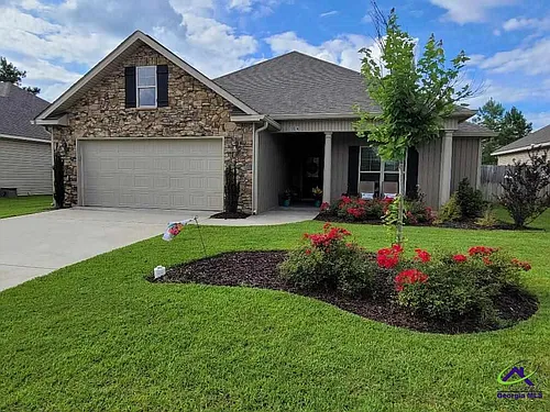 104 Loneoak Trl Photo 1 104 Loneoak Trl Photo 1