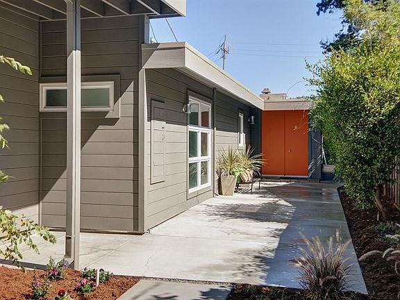 4th image of 1380 Cloud Ave