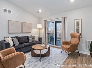 4322 Pine Forest Blvd NE UNIT 11, Grand Rapids, MI 49525