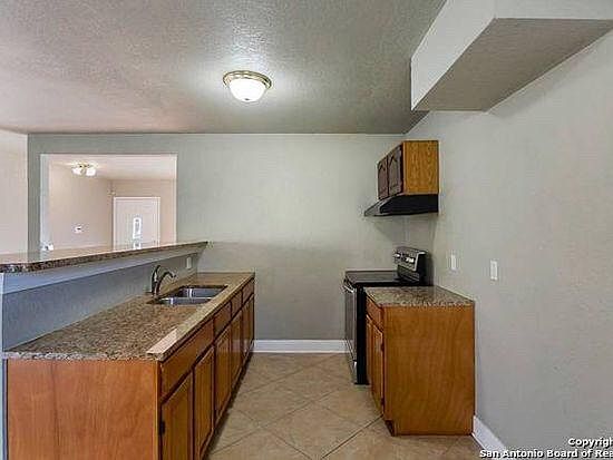 5th image of 5843 Laurel Valley Dr #2