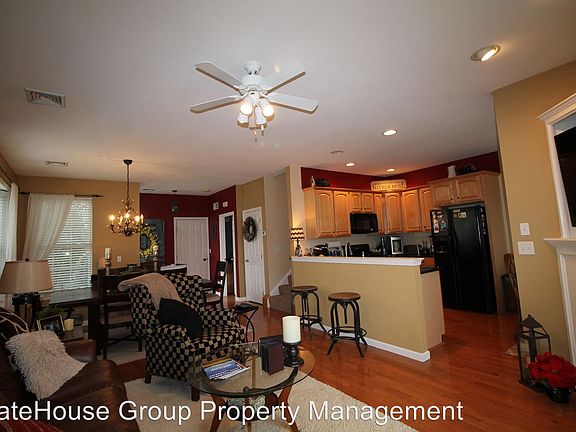 4th image of 741 Ferris Way