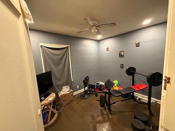 5th image of 2108 Christina St