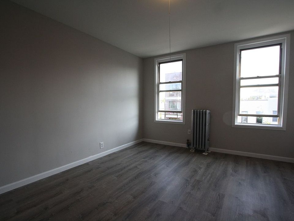1st image of 276 19th St #5