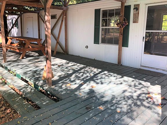 5th image of 95 Redbud Ln