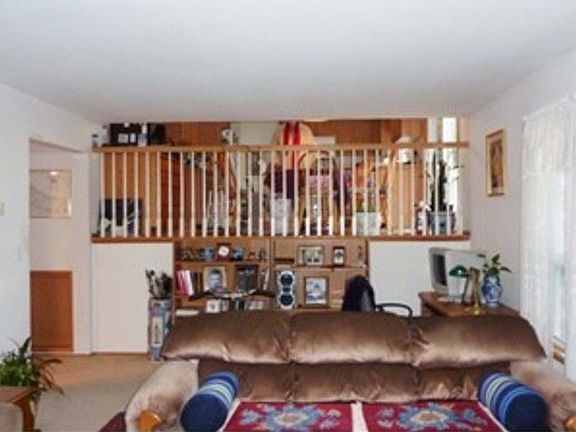 3rd image of 16630 36th Ave W