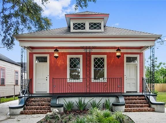 5th image of 2404 Saint Bernard Ave #6