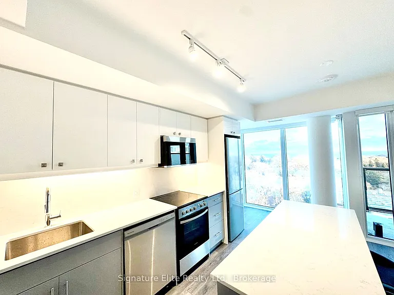 2 Manderley Dr #723 — Photo 5
