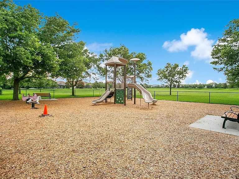 14747 Magnolia Ridge Loop — Photo 5