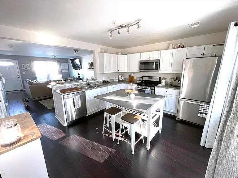 2488 Skyland Pl SE — Photo 5