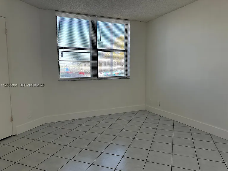215 Lake Pointe Dr #113 — Photo 7
