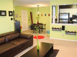 633 Waterford Dr #633, Edison, NJ