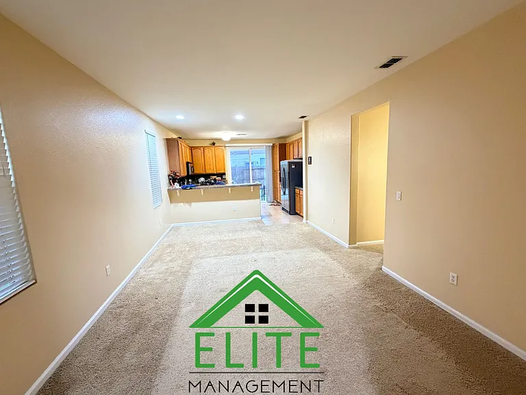 30 Sun Reign Pl — Photo 5