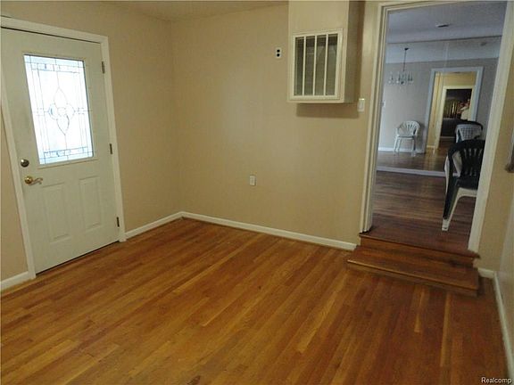 5th image of 23825 Lee Baker Dr