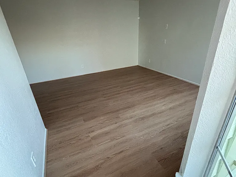 Separate living room/entertainment room