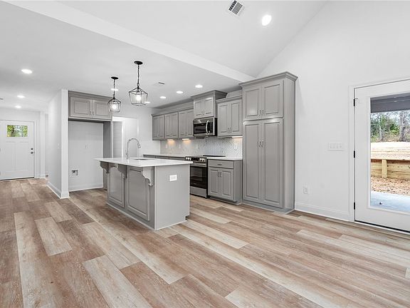 5th image of 1882 Lee Road 39