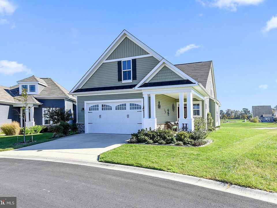 1st image of 144 Waterside Dr