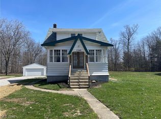 1349 E 300th St, Wickliffe, OH 44092