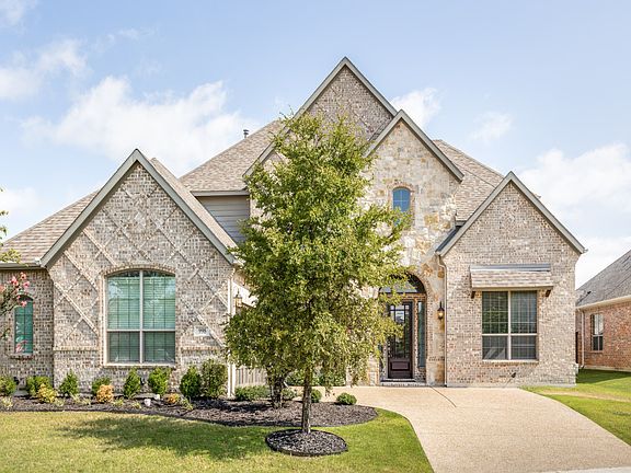 2nd image of 998 Ember Crest Dr