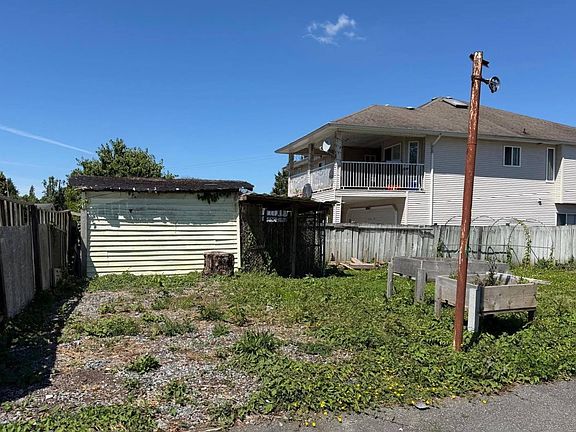 3rd image of 14086 72nd Ave