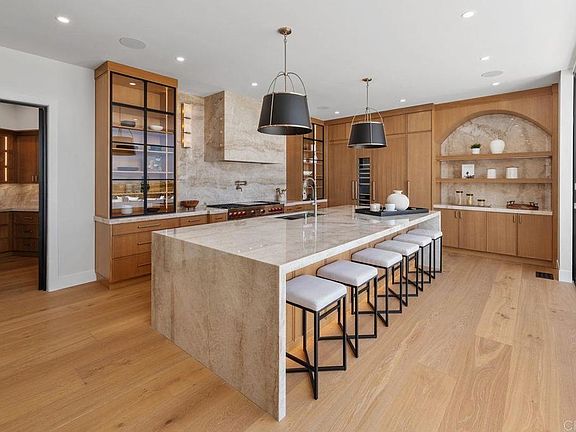 2nd image of 5875 La Jolla Mesa Dr