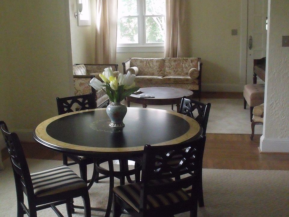 dining room/living room