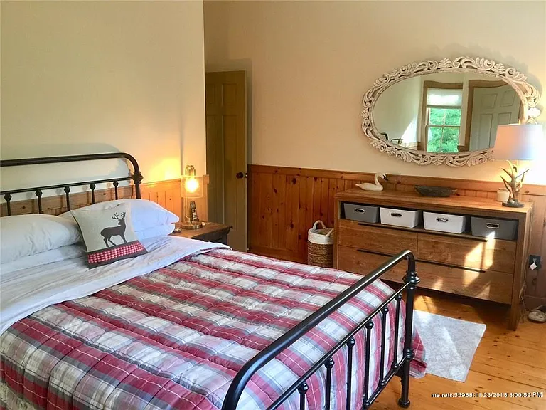 2 of 3 upstairs bedrooms