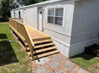 437 County Road 547, Angleton, TX 77515