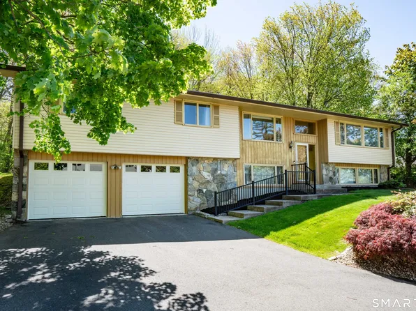 121 Shepard Drive, Manchester, CT 06040