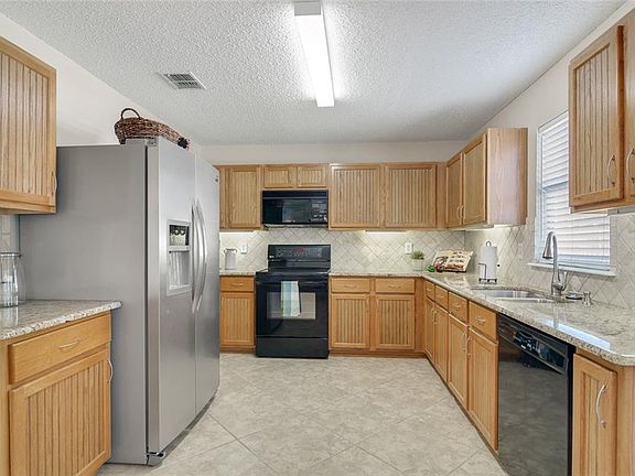 4th image of 4502 Green Meadow Dr