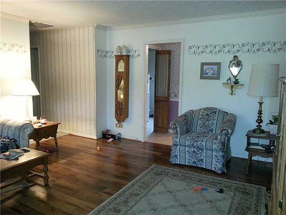 2nd image of 7905 Lacy Dr