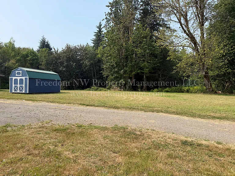 998 Burnt Ridge Rd — Photo 24