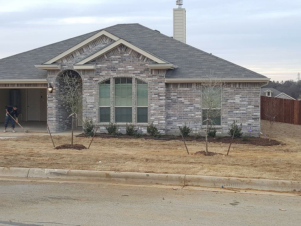 1st image of 3720 Cecelia Ln