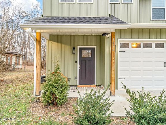 2nd image of 5826 Lucerne Ln