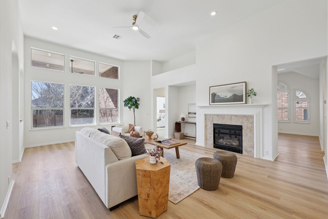 Dry Creek Rd-S0602-008.jpg