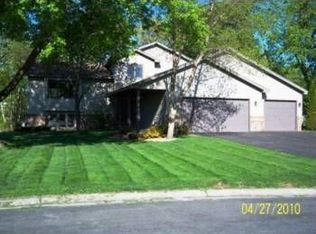 7269 Meadow Ct, Lino Lakes, MN 55014
