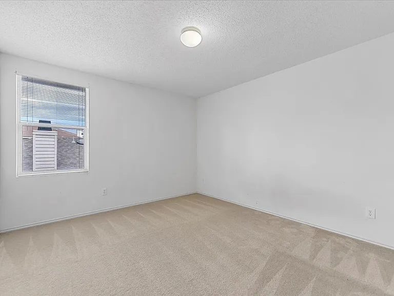 5401 Pandale Valley Dr — Photo 29