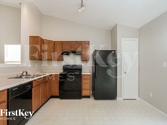 4th image of 10964 Cedar Pine Dr